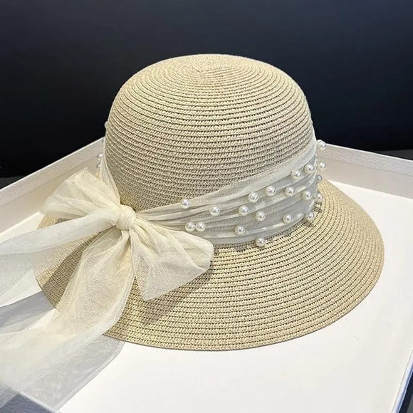 Sombrero Beige Redondo Alto Listón con Perlas