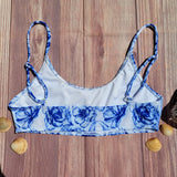 Top de Bikini Estilo Brasileño Niña DESIRE Blanco Flores Azules