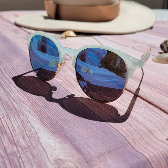 Gafas de Sol Celestes y Dorados